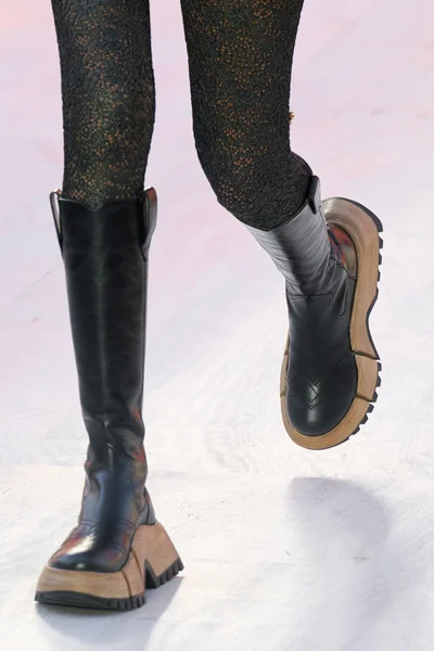 Look 75